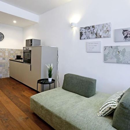 Wally Apartment Ljubljana Luaran gambar